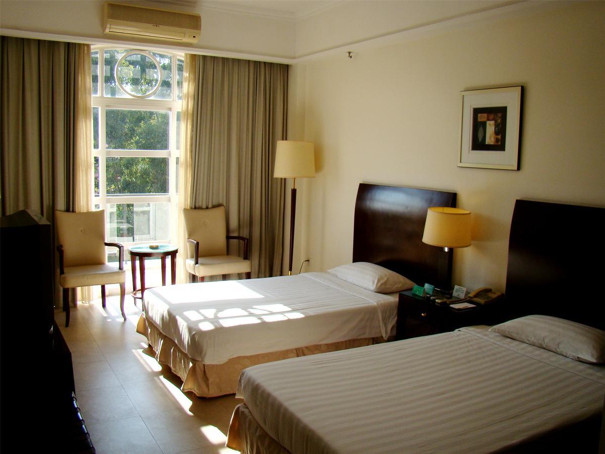 Clifford Golden Lake Hotel Foshan Dış mekan fotoğraf