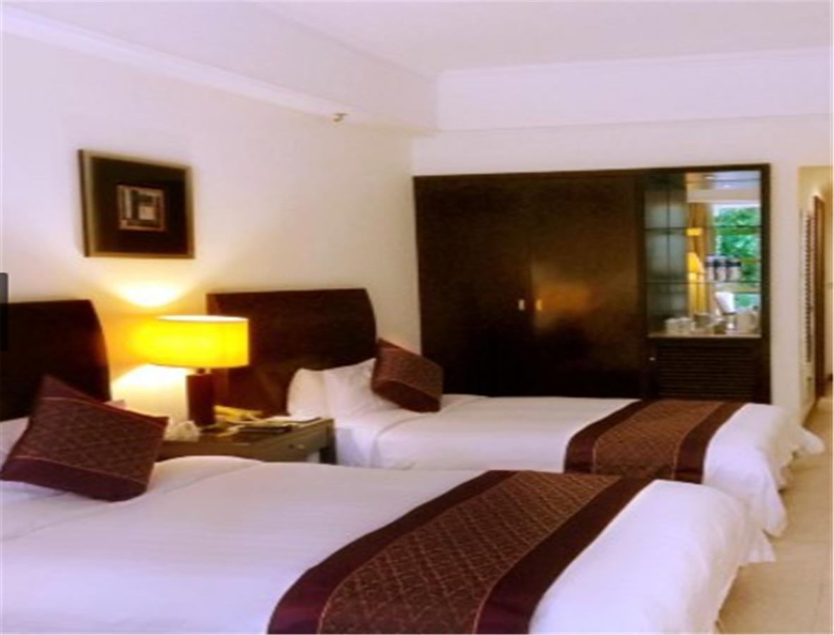 Clifford Golden Lake Hotel Foshan Dış mekan fotoğraf
