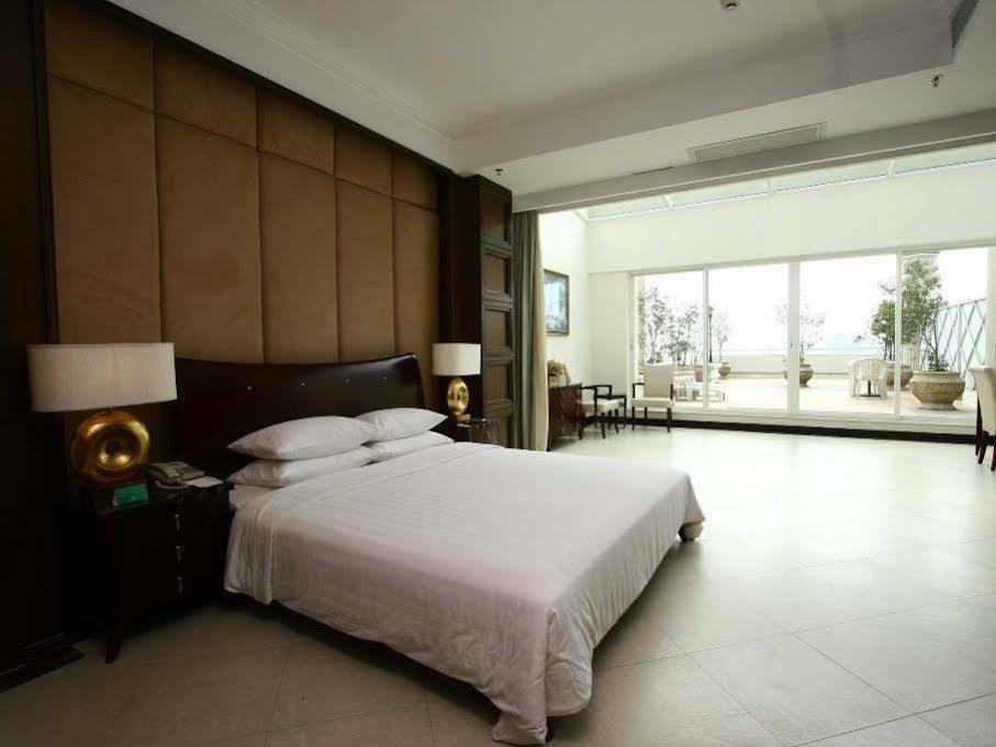 Clifford Golden Lake Hotel Foshan Dış mekan fotoğraf
