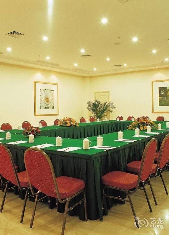 Clifford Golden Lake Hotel Foshan Dış mekan fotoğraf