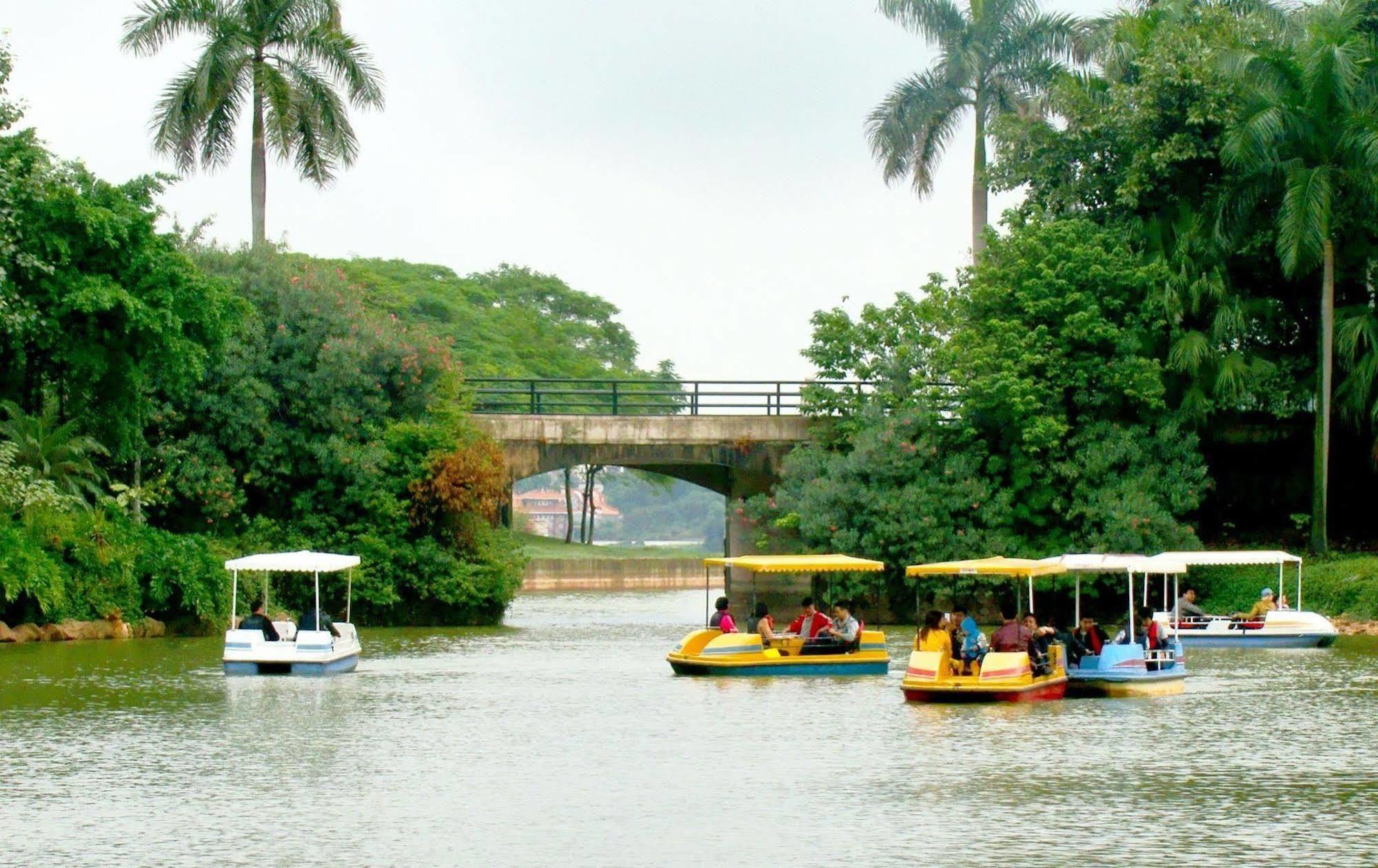 Clifford Golden Lake Hotel Foshan Dış mekan fotoğraf
